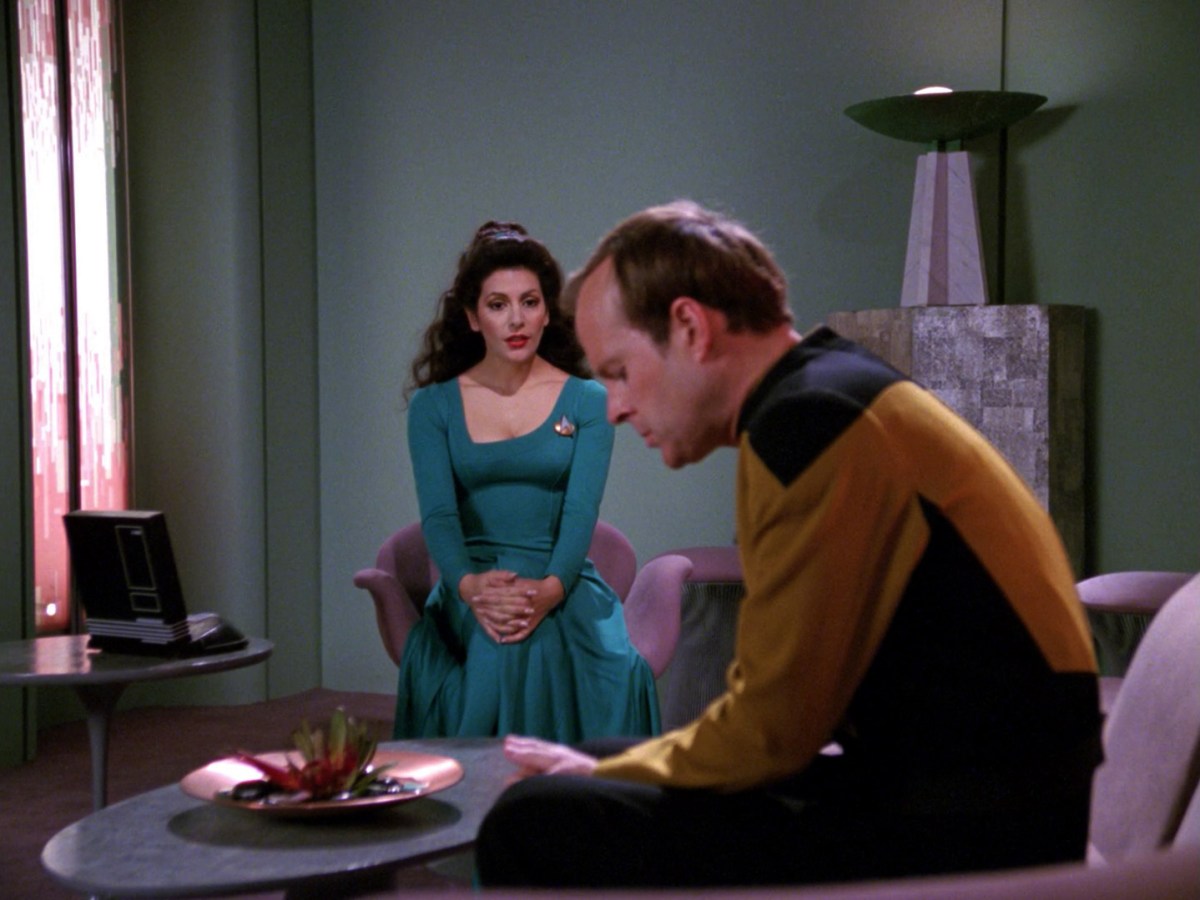 S3E21 Hollow Pursuits – Part&nbsp;2